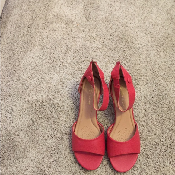 comfortview Shoes - 🌺cute pinky red heels🌺